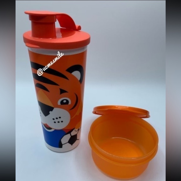 Tupperware Tiger Lunch Set - Picture 2 of 3